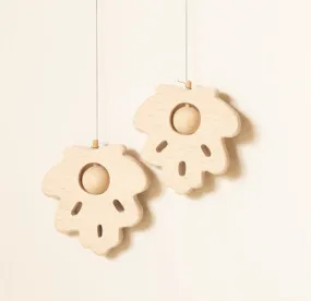 Hochet Feuille Maple en bois handmade 